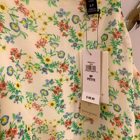 Banana Republic Ruffle Dress, size 6 PETITE, New! - Picture 2 of 3